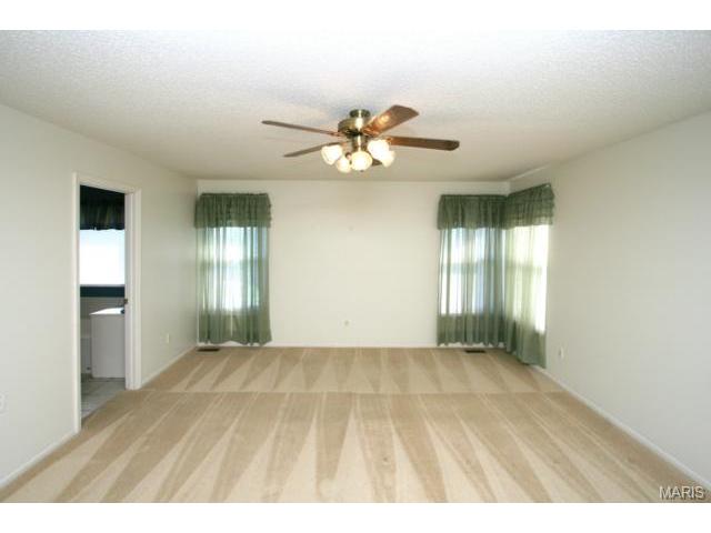 1202 Bellow Falls Dr, O'fallon, MO 63368 photo 5