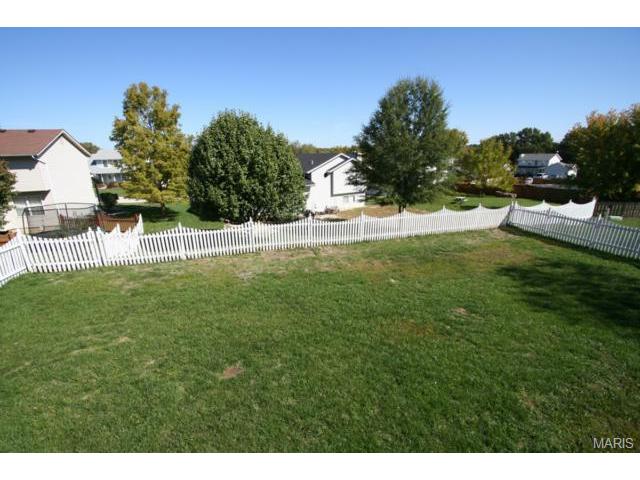 6409 Sprucefield Dr, O'fallon, MO 63368 photo 12