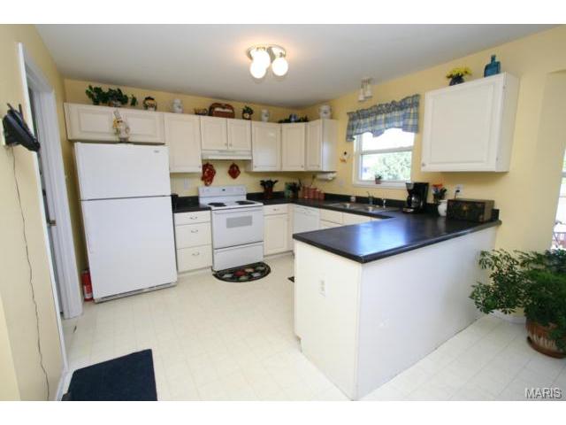 6409 Sprucefield Dr, O'fallon, MO 63368 photo 5