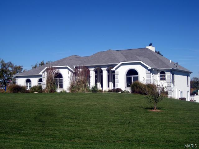 2015 Bobwhite Ct, O'fallon, MO 63366 photo 1