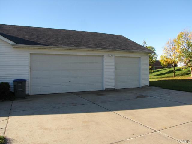 2601 Black Cherry Dr, O'fallon, MO 63368 photo 22