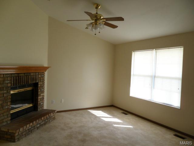 2601 Black Cherry Dr, O'fallon, MO 63368 photo 3