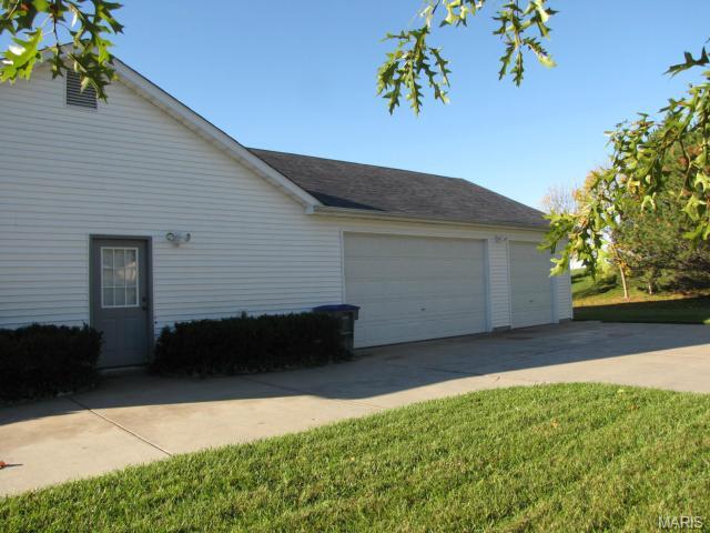 2601 Black Cherry Dr, O'fallon, MO 63368 photo 20