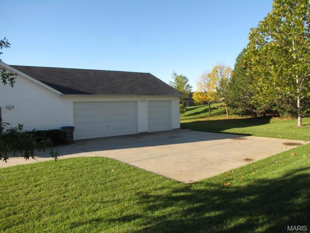 2601 Black Cherry Dr, O'fallon, MO 63368 photo 21