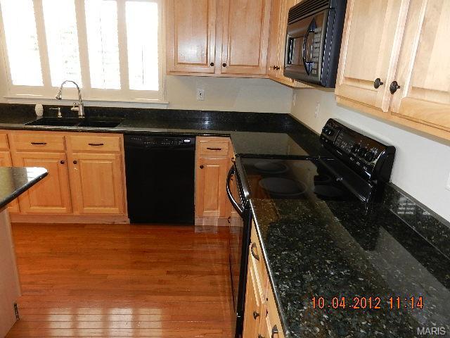 6 Chestnut Hill Ct, O'fallon, MO 63368 photo 3