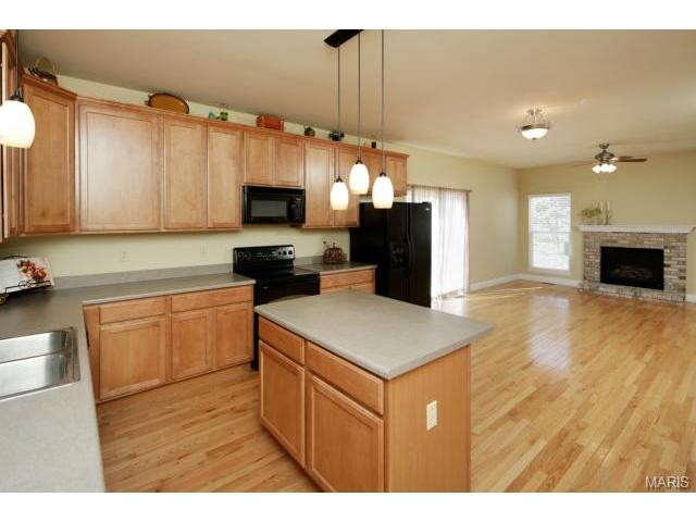 713 Cooper Way Dr, O'fallon, MO 63368 photo 6
