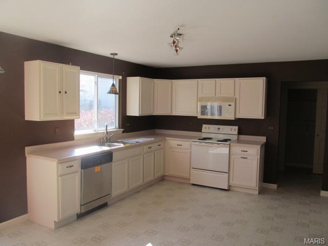 11 Rivercity Pass, O'fallon, MO 63366 photo 6