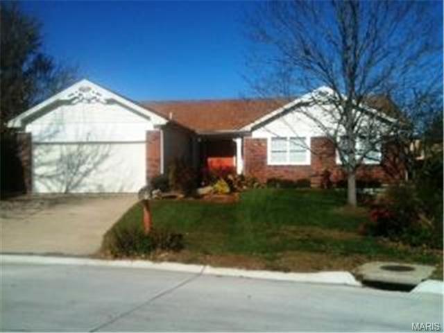 16 Patriots Ln, O'fallon, MO 63368 photo 1