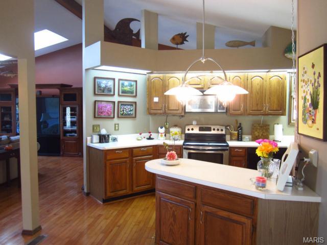 16 Patriots Ln, O'fallon, MO 63368 photo 2