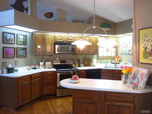 16 Patriots Ln, O'fallon, MO 63368 photo 3