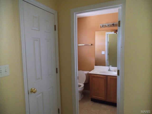 830 Wayland Dr, O'fallon, MO 63366 photo 3