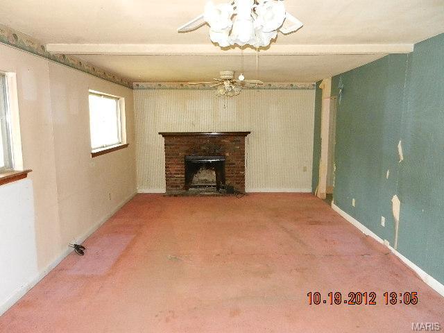 413 Saint Joseph Ave, O'fallon, MO 63366 photo 2
