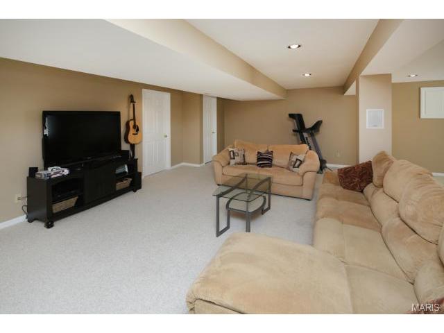 509 Winter Park Dr, O'fallon, MO 63366 photo 12