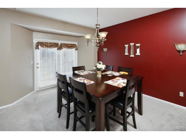 509 Winter Park Dr, O'fallon, MO 63366 photo 3