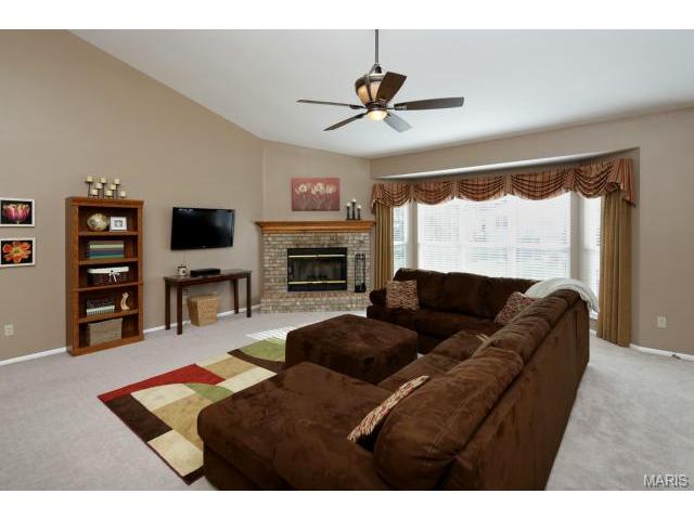 509 Winter Park Dr, O'fallon, MO 63366 photo 2