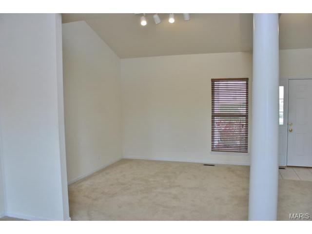 420 Bittersweet Dr, O'fallon, MO 63366 photo 6