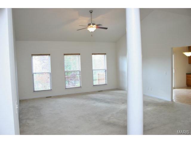 420 Bittersweet Dr, O'fallon, MO 63366 photo 5