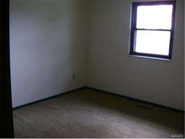 503 Mardell, O'fallon, MO 63366 photo 2