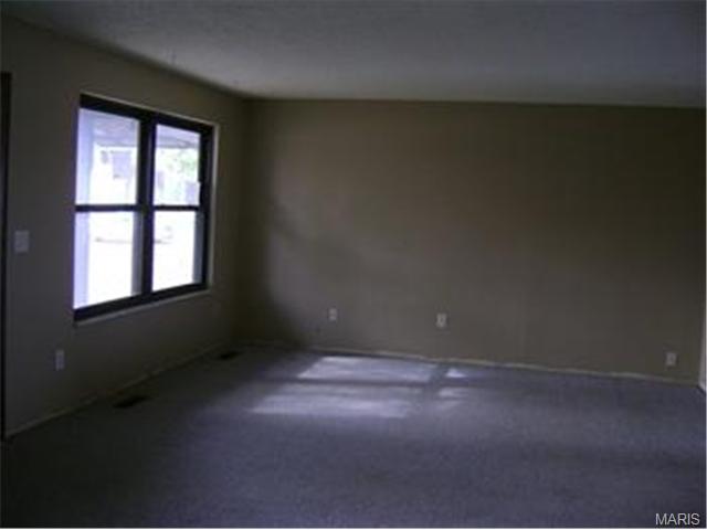 503 Mardell, O'fallon, MO 63366 photo 3
