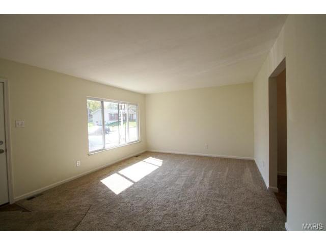 24 Robin, Saint Charles, MO 63301 photo 2