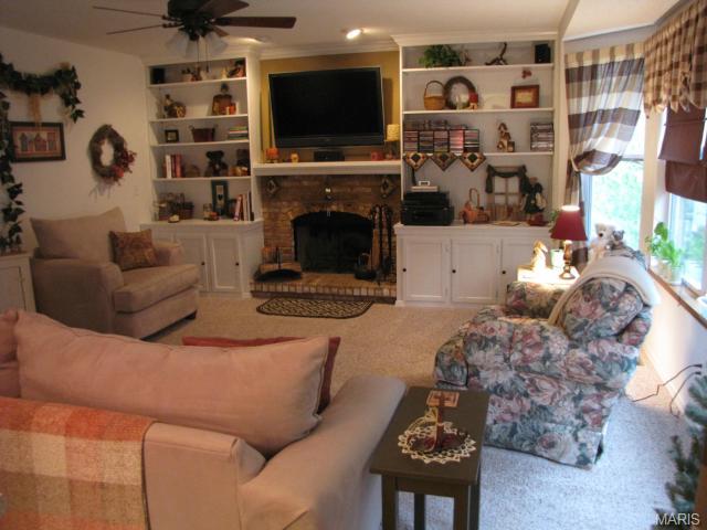 876 Molloy Dr, O'fallon, MO 63366 photo 4