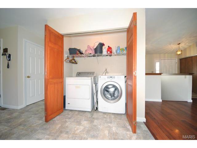 735 Whispering Willow Dr, O'fallon, MO 63366 photo 13