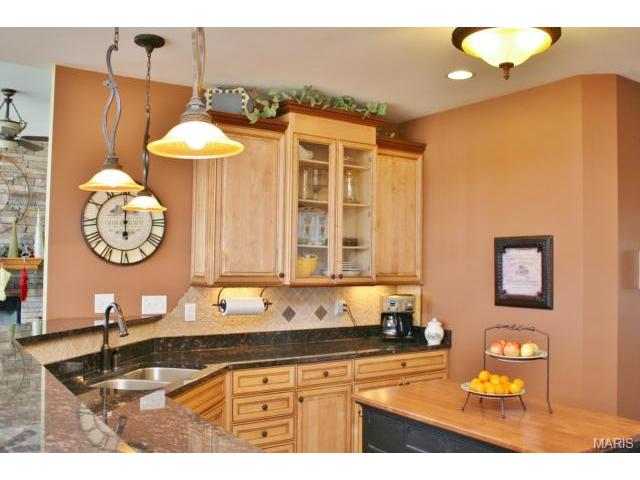 107 Fox Haven Dr, O'fallon, MO 63368 photo 3