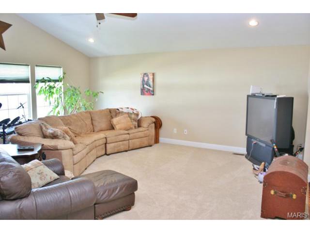 107 Fox Haven Dr, O'fallon, MO 63368 photo 25