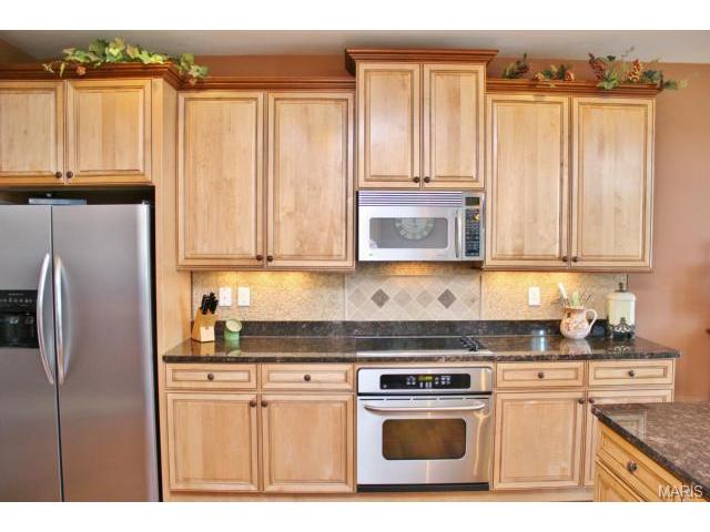 107 Fox Haven Dr, O'fallon, MO 63368 photo 4