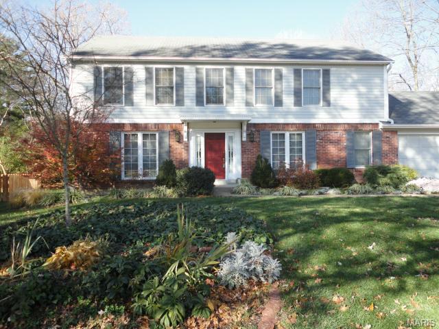 909 Parkview Valley Dr, Ballwin, MO 63011 photo 2