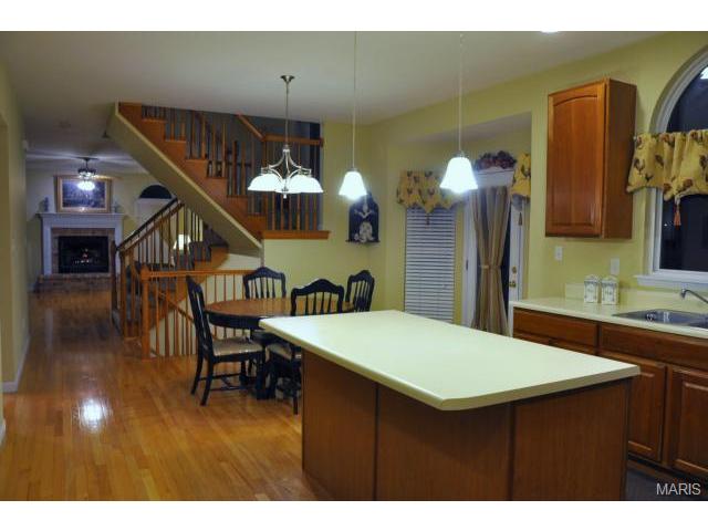 83 Moss Glen Ct, O'fallon, MO 63368 photo 12