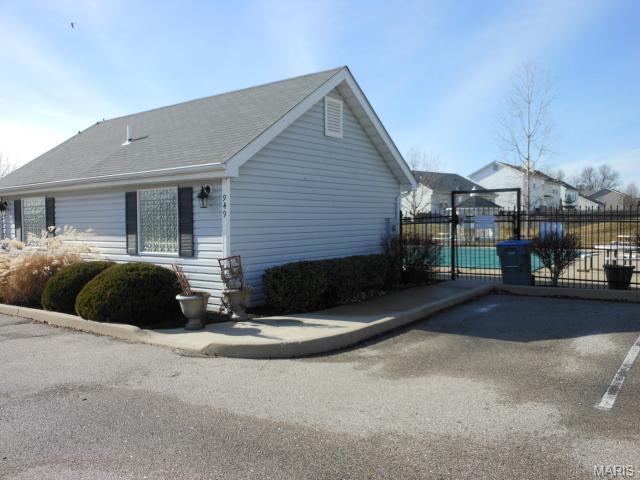 211 Tyndale Dr, O'fallon, MO 63366 photo 57