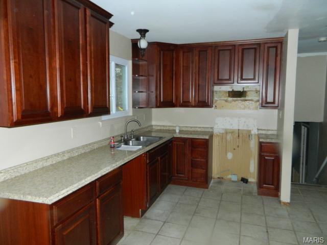 5 Pershing Cir, O'fallon, MO 63366 photo 5