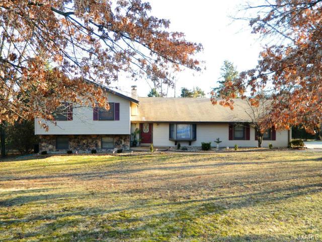 6033 Lafayette Dr, Weldon Spring, MO 63304 photo 1