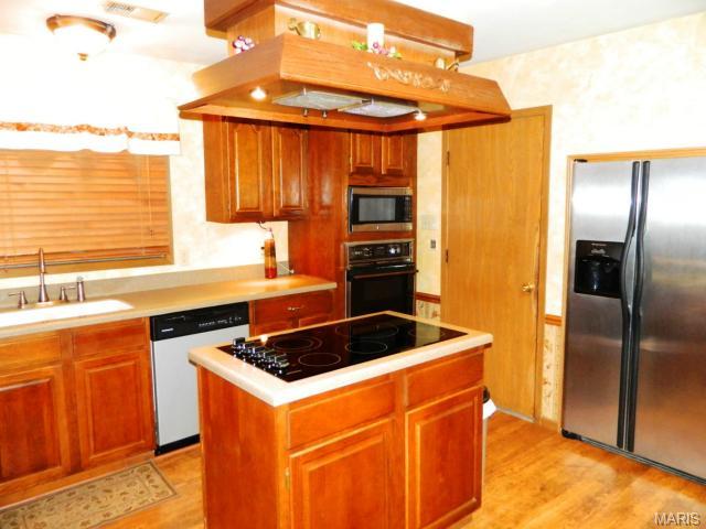 6033 Lafayette Dr, Weldon Spring, MO 63304 photo 9