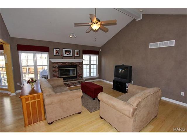2 Monterey Ct, O'fallon, MO 63366 photo 5