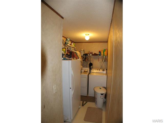 21876 Lamp Ln, St Robert, MO 69558 photo 9