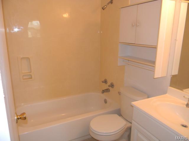 404 Briscoe Ave, O'fallon, MO 63366 photo 13