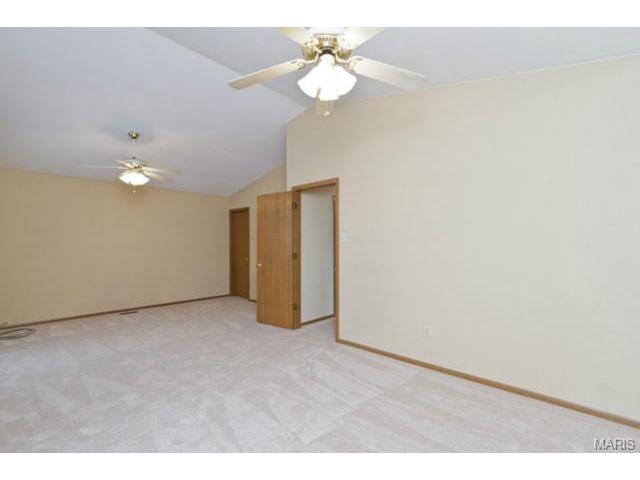 6400 Sprucefield Dr, O'fallon, MO 63368 photo 10