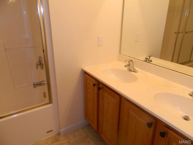 65 E Homefield Point Ct, O'fallon, MO 63366 photo 9
