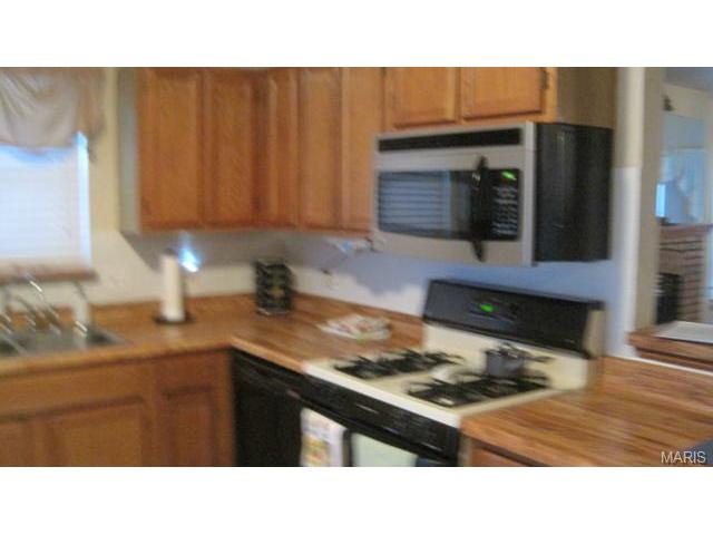 60 Chip Dr, O'fallon, MO 63366 photo 2