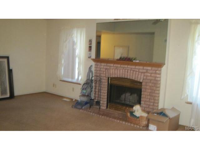 60 Chip Dr, O'fallon, MO 63366 photo 5