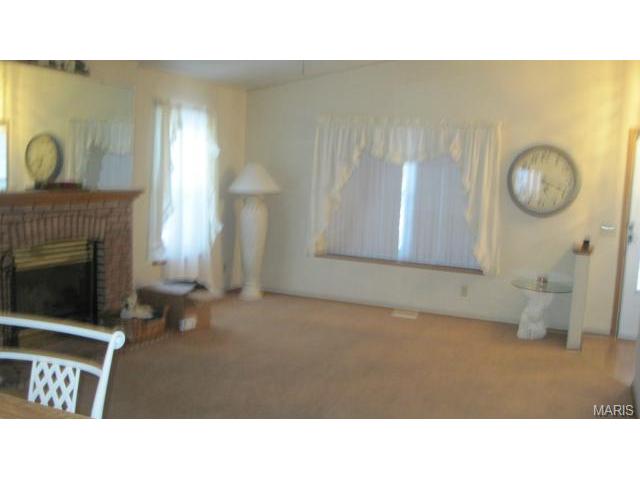 60 Chip Dr, O'fallon, MO 63366 photo 4