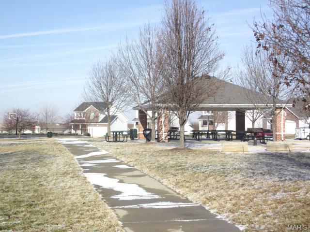 672 Homerun, O'fallon, MO 63366 photo 14