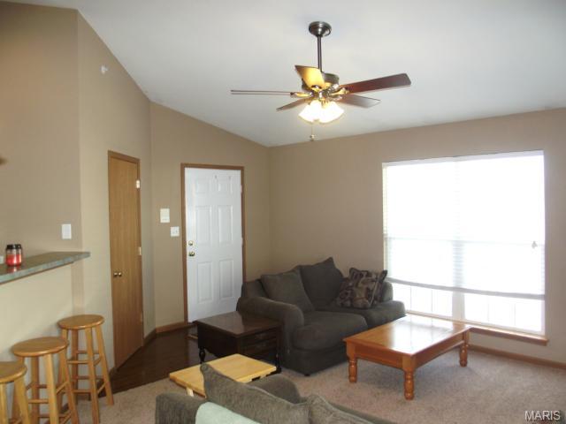 672 Homerun, O'fallon, MO 63366 photo 2