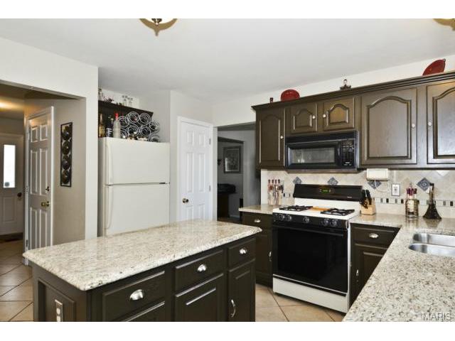 1408 Chambers Dr, O'fallon, MO 63366 photo 8