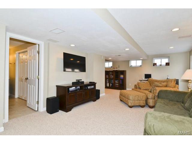 1408 Chambers Dr, O'fallon, MO 63366 photo 6