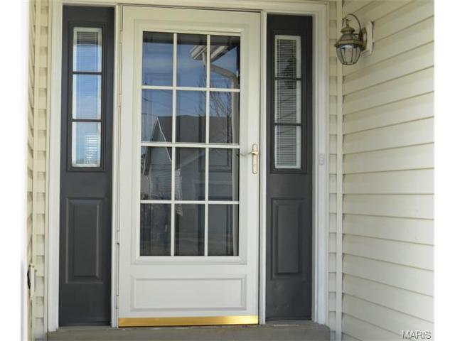 329 Briarchase Cir, Lake Saint Louis, MO 63367 photo 2