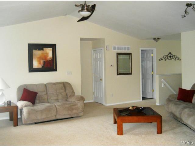 329 Briarchase Cir, Lake Saint Louis, MO 63367 photo 9