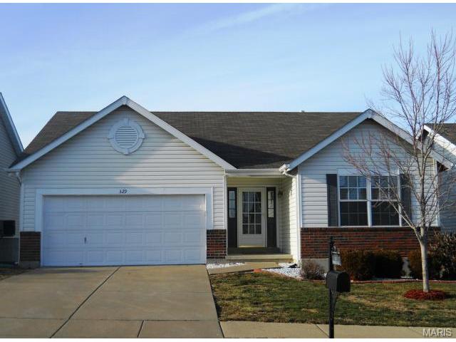 329 Briarchase Cir, Lake Saint Louis, MO 63367 photo 1
